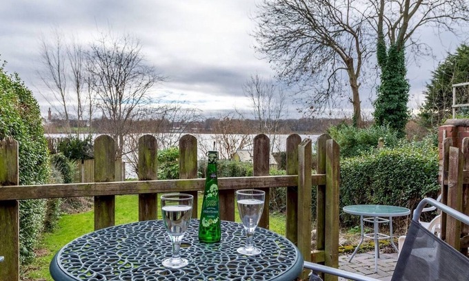 Edgbaston House | Pass the Keys | Best View In Birmingham - 5 Bed Character House