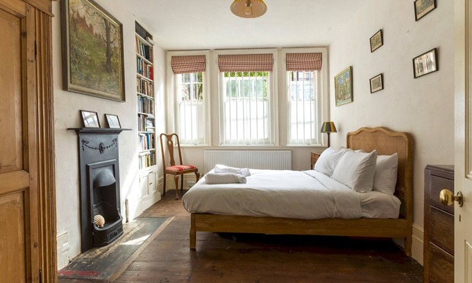 Kennington Apartment | Pass the Keys | Cosy flat in South Central London