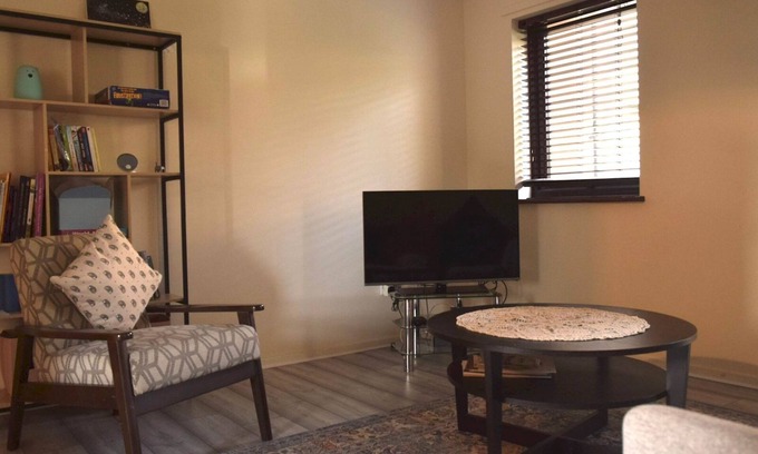 Cambridge Apartment | Pass the Keys | Lovely Central One Bedroom Space with Free Parking