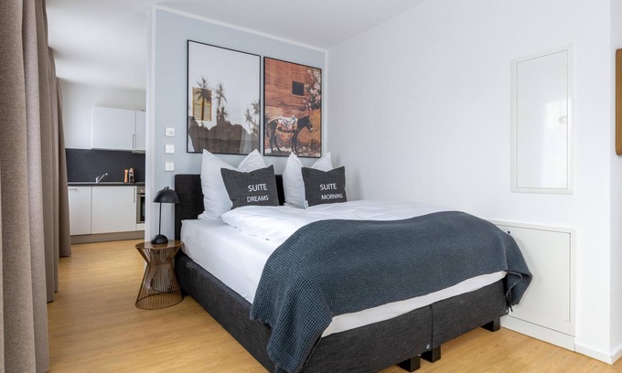 Passau Apartment | Passau Bahnhofstr | One-Bedroom Suite + Balcony