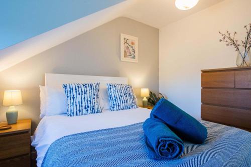 St. Florence House | Passion Flower Cottage