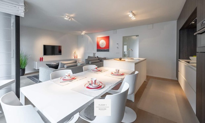 Heist Apartment | Patio Floor, sunny seaside home