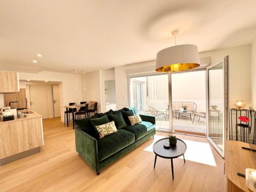 Hincmar Apartment | Patio Signature - Cœur de Reims