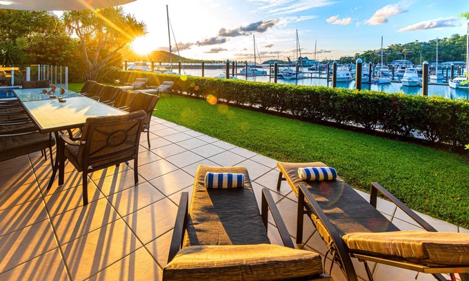 Hamilton Island Apartment | Pavillions 7, Marina Front Apartment on Hamilton Island