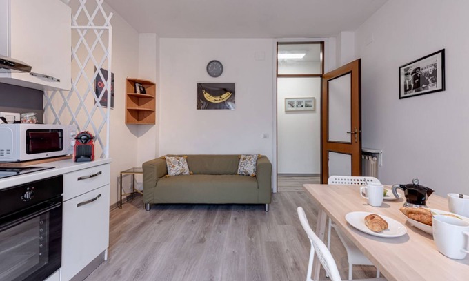 Careggi Rifredi Apartment | Pavone - Sweet Dreams in Florence