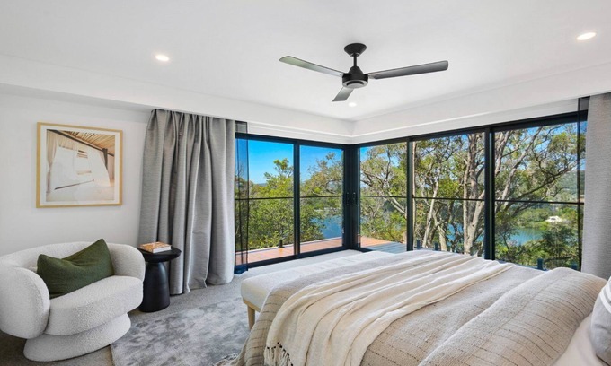 Woy Woy House | Pay5, Stay 7 these School Holidays*