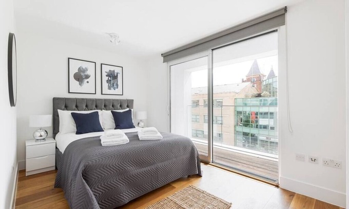 Camden Town with Primrose Hill Apartment | PBC | One Bedroom Apartment with Balcony JT5