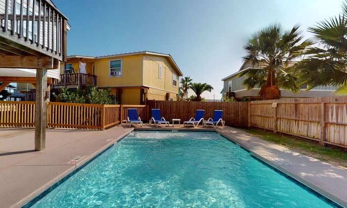 Leeward Sands House | PC625 Private Pool, Golf Cart Included, Boat Parking, Pet Friendly