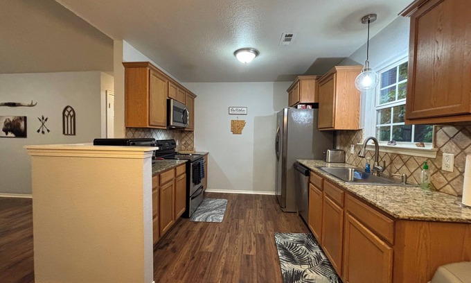 Bella Vista House | Peace & Privacy 3-bedroom house in charming Bella Vista, access to Back 40 Trail