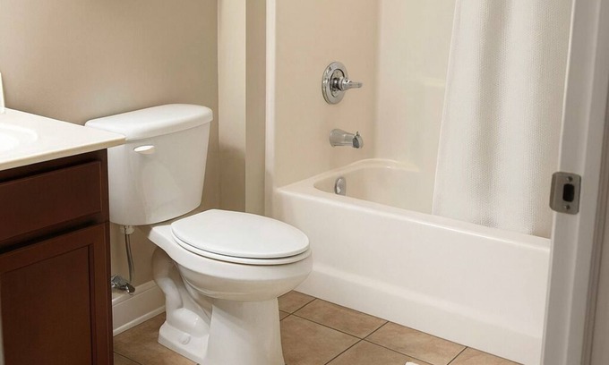 Davenport Apartment | Peaceful 2-bedroom apartment with AC in charming Davenport