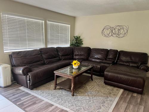 Fresno Apartment | Peaceful 2bed,1bath condo with free parking all yours to enjoy