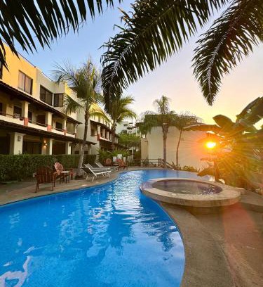 Coco Sunset Hills House | Peaceful Bliss Condo Inside A 6 Pool Complex