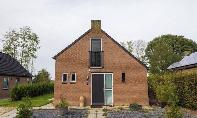 Ewijk House | Peaceful Bungalow near Forest Edge