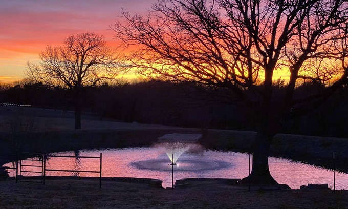 Whitesboro House | Peaceful country location 10 minutes from lake & 30 minutes from casinos. .