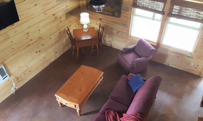 Addison Cabin | Peaceful family retreat