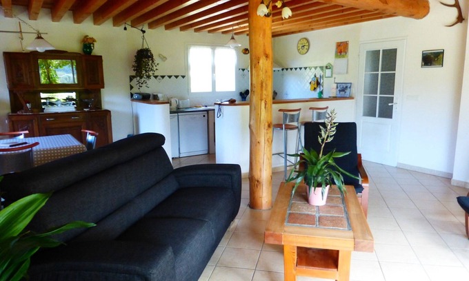 Marignac-en-Diois House | Peaceful Garden Stay, Diois