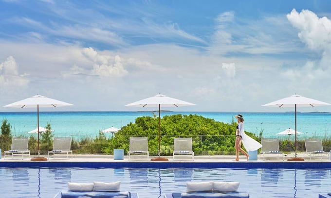 Rokers Point Hotel | Peaceful Garden View Haven: Spacious Villas with Direct Snorkeling Access