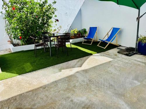 Benfica House | Peaceful House with Courtyard at the heart of Benfica