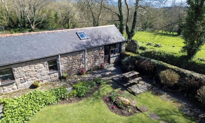 Castallack Cottage | Peaceful in the Lamorna Valley - walk to pub & sea