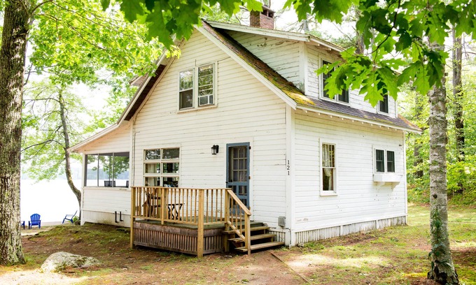Augusta Cottage | Peaceful lakeside getaway