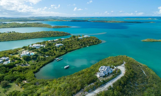 Willikies Villa | Peaceful Luxury Villa With Private Pool, Dock and Amazing Views!