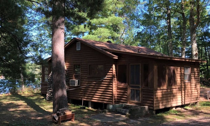 Hayward Cabin | Peaceful Pines on Little Round