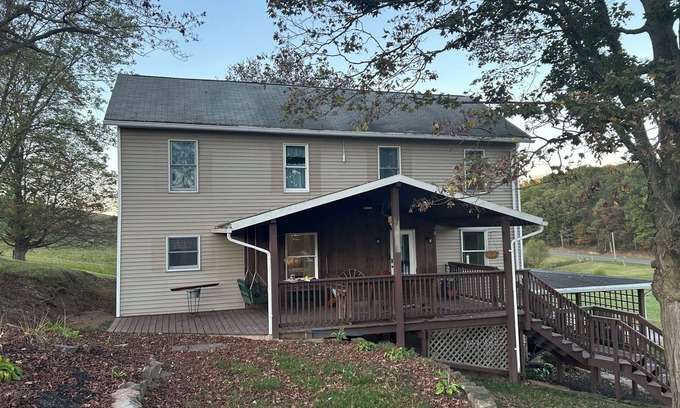 Clearville Other | Peaceful, spacious farmhouse getaway with views, nature, hiking and biking