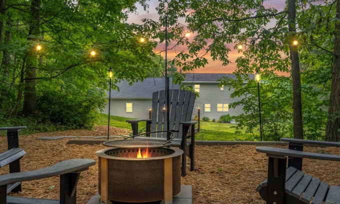 Newport House | Peaceful Valley Retreat