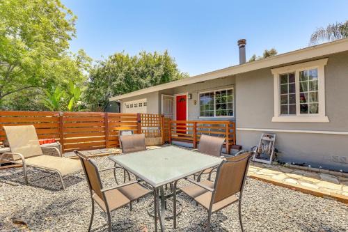 Vista House | Peaceful Vista House with Gas Grill 1 Mi to Dtwn!