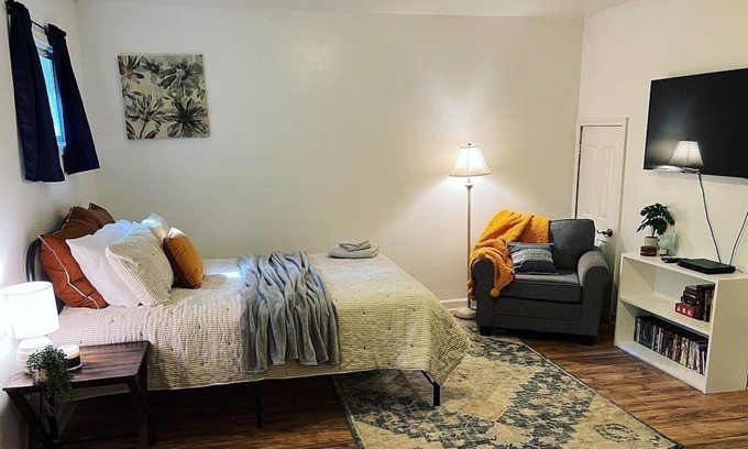 Bakerton Apartment | Peaceful Wooded Retreat 1/2 mile from Potomac River/C&O canal access!