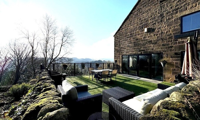 Lea House | Peak District Getaway Retreat!