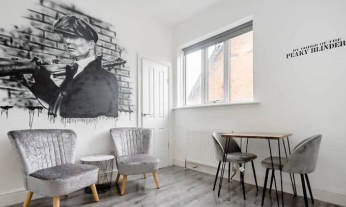 Edgbaston Apartment | Peaky Blinders Apartment nr Birmingham City Centre
