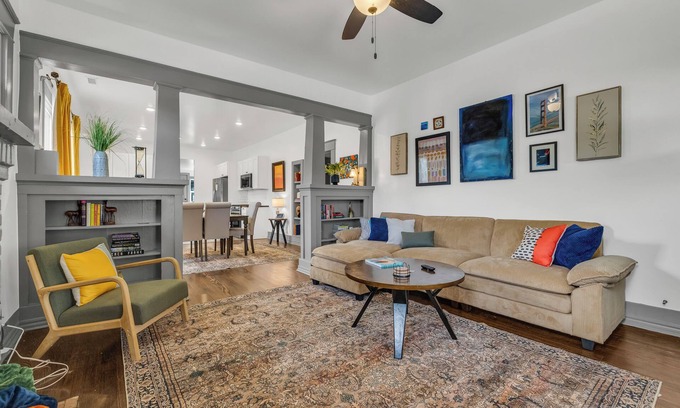 Tulsa House | Pearl District Home-2 Kings-TV's in All Bedrooms
