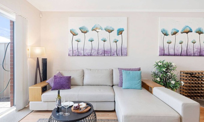Bowden House | Pebbles - 3 Bedroom in Bowden