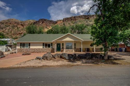 Hurricane House | Pecan Point