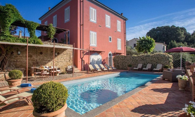 Fabbrica Villa | Peccioli Villa Retreat