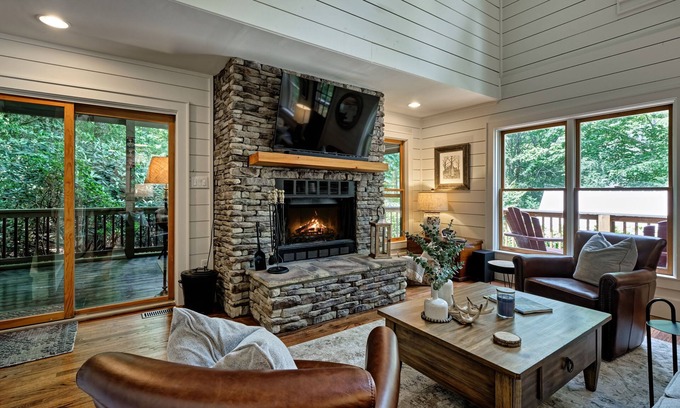 Highlands House | Peek a boo Paradise - 4 minutes from Main Street Highlands