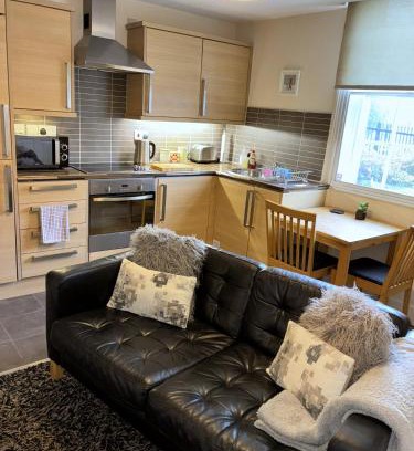 Burton on Trent Apartment | Peel House Apartments - Great for Professionals & Weekends Away