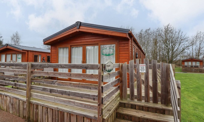 Morpeth Cottage | PEGASUS, pet friendly, character holiday cottage in Felmoor Park