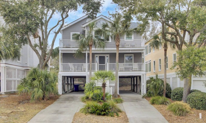 Pelican Bay House | Pelican Bay 38 by Wild Dunes, with Amenities