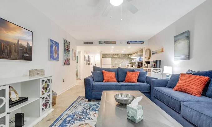 Crescent Beach Condo | Pelican Inlet E131 - The Beach Pad