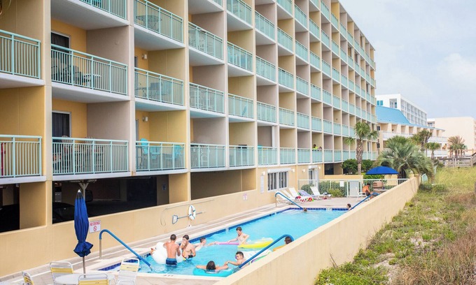 Fort Walton Beach Condo | Pelican Isle by Southern Vacation Rentals