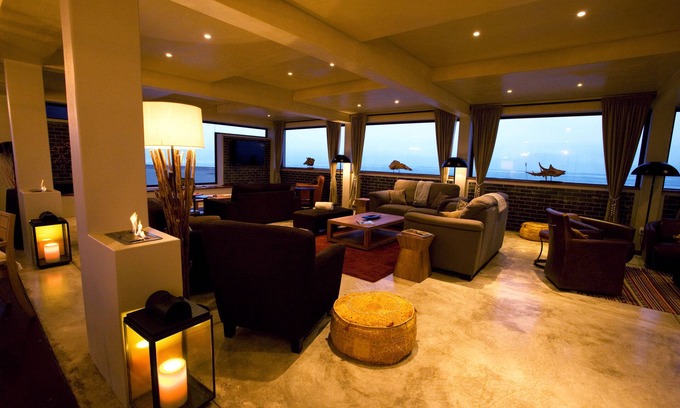 Walvis Bay Cabin | Pelican Point Lodge