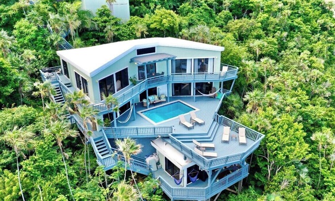 Estate Lovenlund House | Pelican Point Villa - Ocean Views from Every Room - Private Pool - Sleeps 12