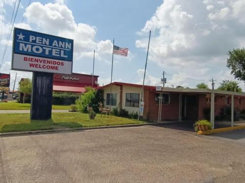 Pharr Hotel | Pen Ann by Belvilla Pharr McAllen TX