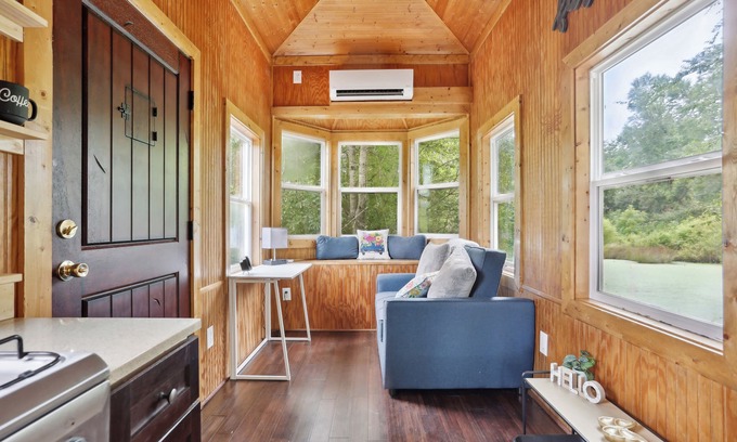 Pendergrass Cottage | Pendergrass Tiny Home Cabin on Pond w/Fire Pit!