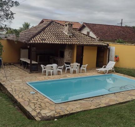 Penedo House | PENEDO COM 4 QUARTOS, PISCINA E SAUNA. 600M do CENTRO