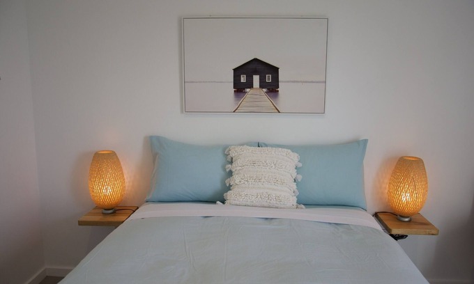 Capel Sound Hotel | Peninsula Beachside Accommodation