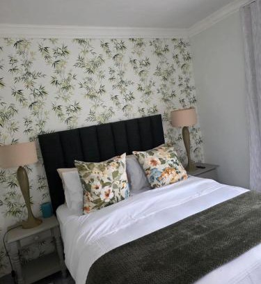 Pennington House | Pennington Splendor Apartment