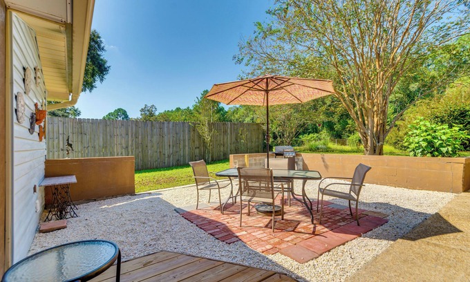 Florida Panhandle House | Pensacola Home ~ 13 Mi to Perdido Bay!